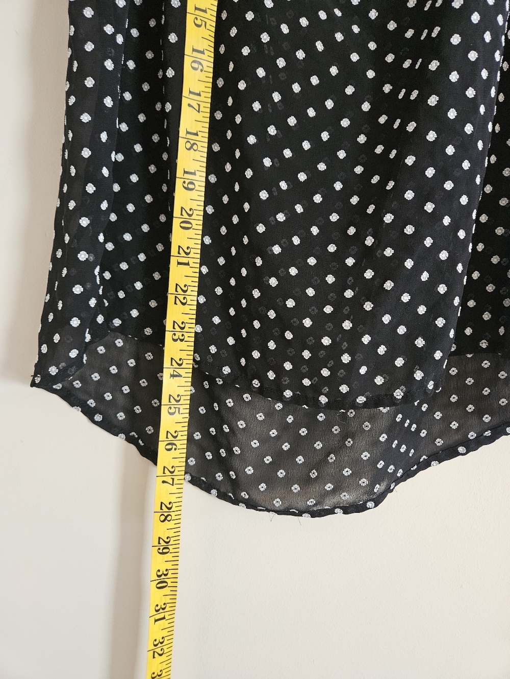 Pleoine Women's Black Polka Dot Short Sleeve Blouse Small Flowy Office Summer T - Picture 8 of 9